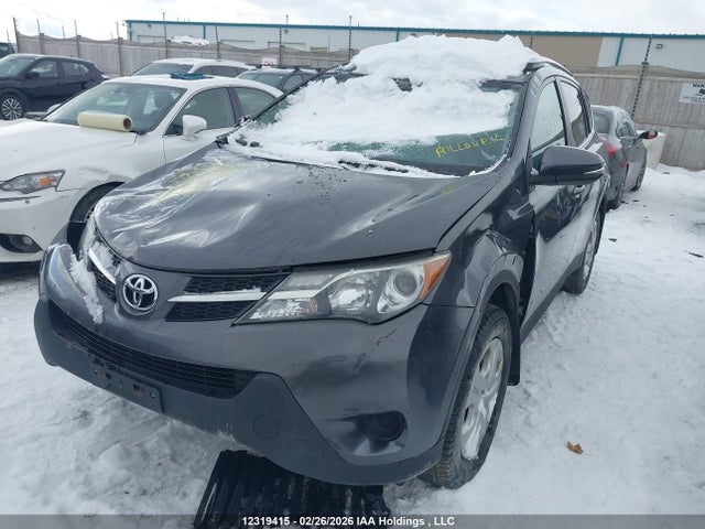 2T3ZFREV3FW180688 Toyota RAV4 LE