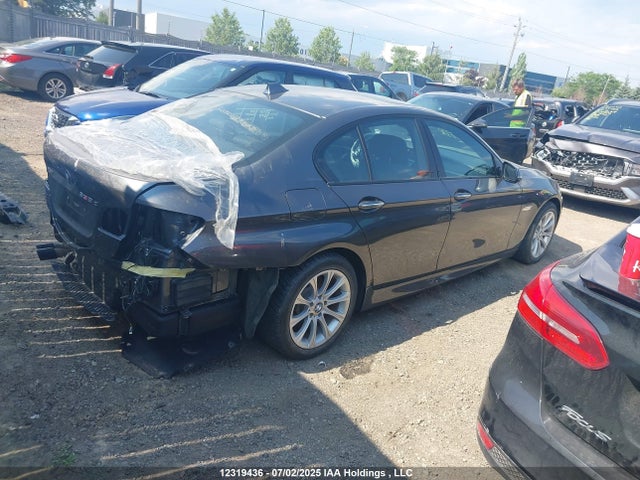 WBAFV3C5XGD687833 BMW 535d
