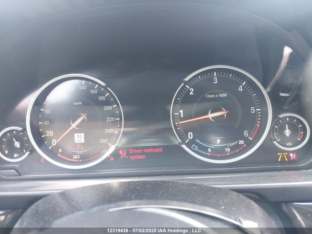 WBAFV3C5XGD687833 BMW 535d