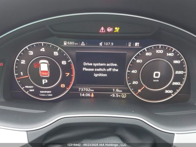 WA1LAAF73JD045345 Audi Q7 Premium Plus