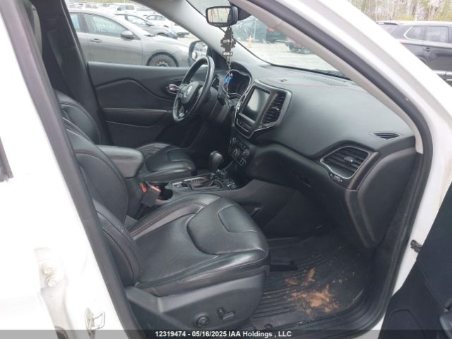 1C4PJMBN6KD233176 Jeep 2019