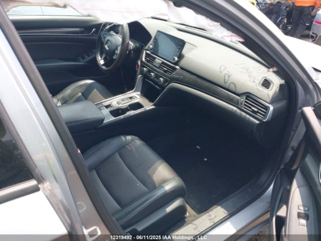 1HGCV2F39JA800661 Honda Accord Sport