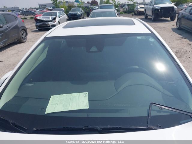 5YFBPMBE2NP342390 Toyota COROLLA LE
