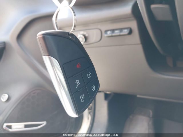 LRBFZSR4XND112241 Buick Envision
