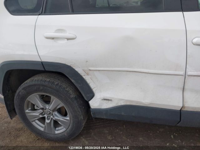 2T3RWRFV8RW230794 Toyota Rav4 Xle/woodland Edition