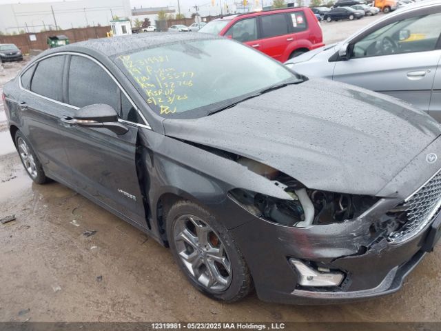 3FA6P0RUXKR155577 Ford Fusion Titanium