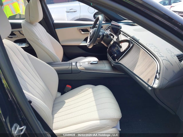 W1KLF4HB3RA059453 Mercedes-Benz m254