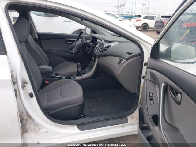 5NPDH4AE8GH759942 Hyundai Elantra Se/sport/limited