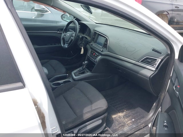 KMHD84LF8HU420977 Hyundai 2017