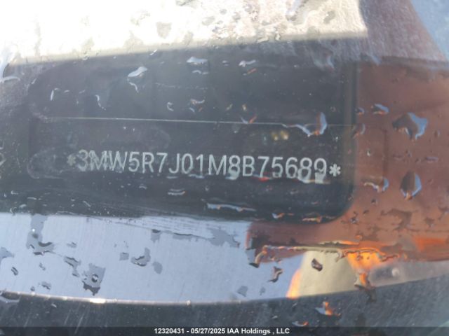 3MW5R7J01M8B75689 BMW 330XI