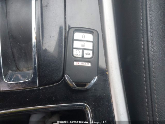 1HGCR3F9XHA802069 Honda Accord Touring