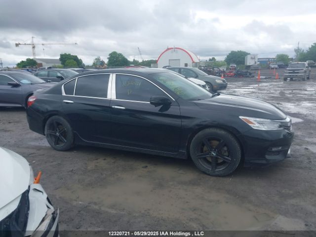 1HGCR3F9XHA802069 Honda Accord Touring