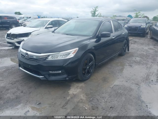 1HGCR3F9XHA802069 Honda Accord Touring