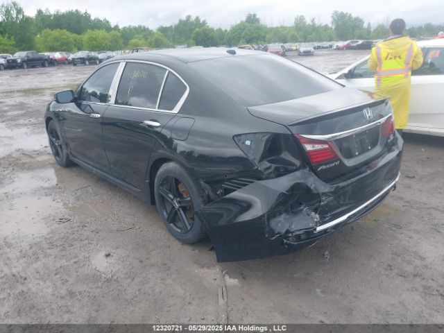 1HGCR3F9XHA802069 Honda Accord Touring