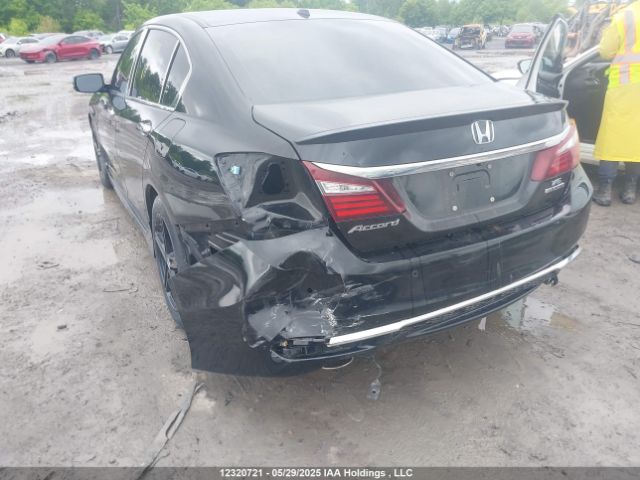 1HGCR3F9XHA802069 Honda Accord Touring