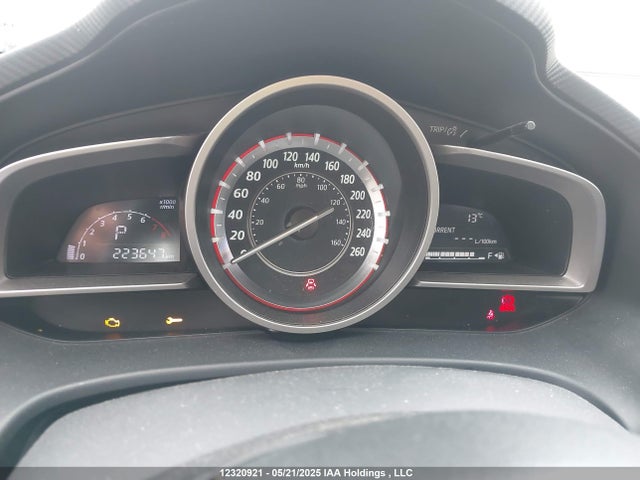 JM1BM1V70E1151575 Mazda pe
