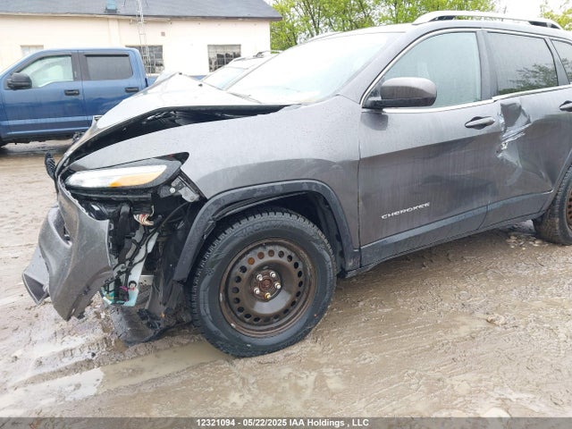 1C4PJMCS8GW201975 Jeep Cherokee
