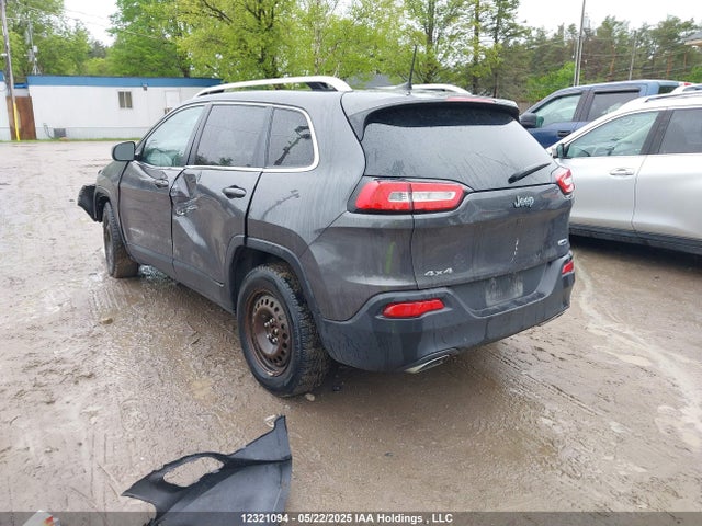 1C4PJMCS8GW201975 Jeep Cherokee