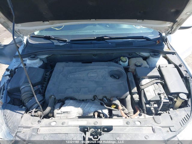 1G1P75SZ7F7158850 Chevrolet luz