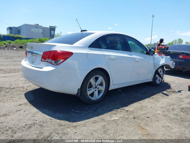 1G1P75SZ7F7158850 Chevrolet luz