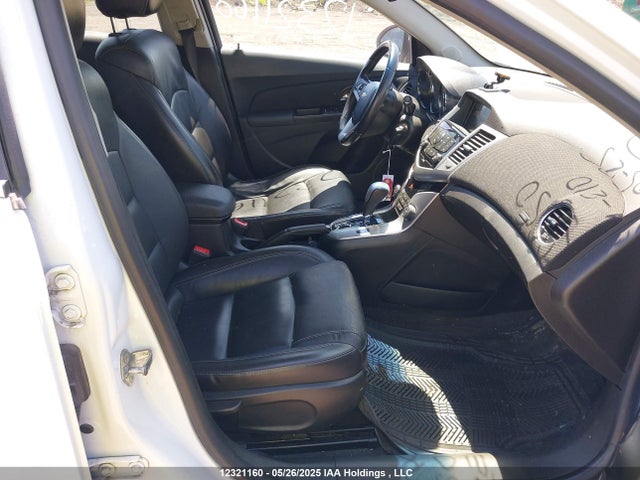 1G1P75SZ7F7158850 Chevrolet luz
