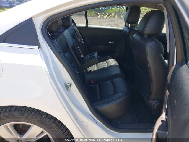 1G1P75SZ7F7158850 Chevrolet luz