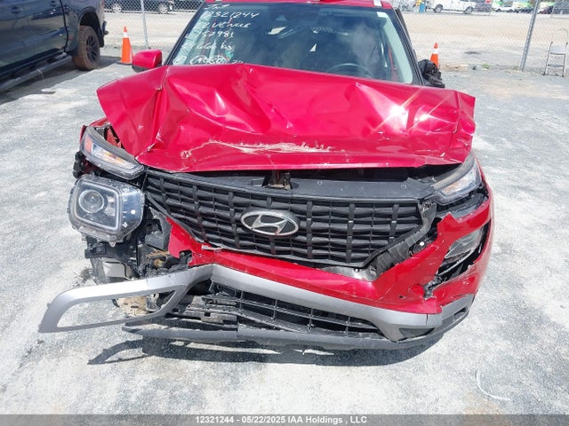 KMHRC8A39NU157981 Hyundai Venue Preferred