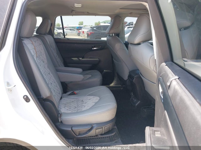 Toyota Highlander Hybrid Xle 2023 5TDABRCH2PS569394 Image 8