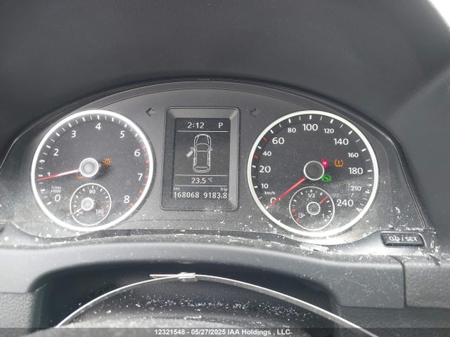 WVGMV7AXXHK040573 Volkswagen Tiguan