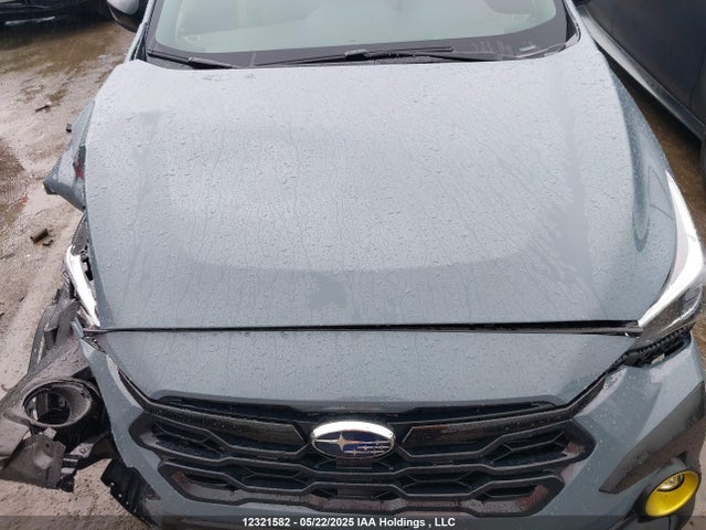 JF2GUHFC4RH914223 Subaru Crosstrek Onyx