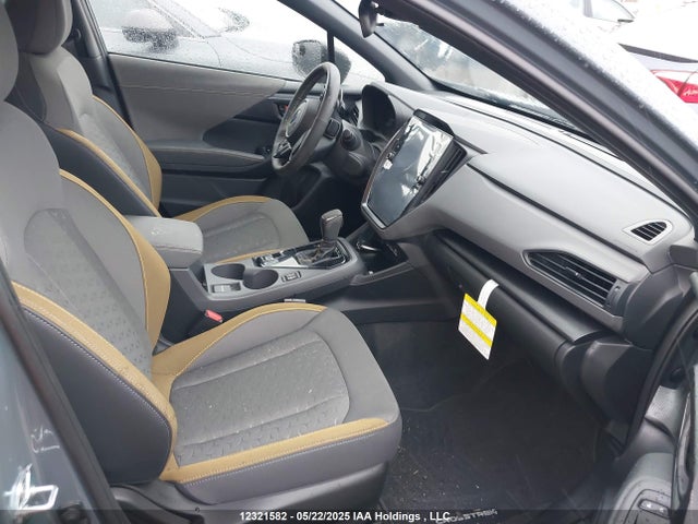 JF2GUHFC4RH914223 Subaru Crosstrek Onyx