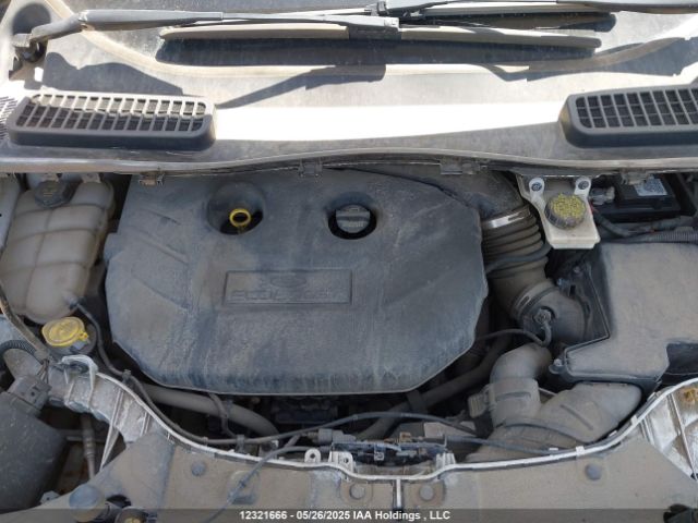1FMCU9J94FUC47537 Ford Escape Titanium