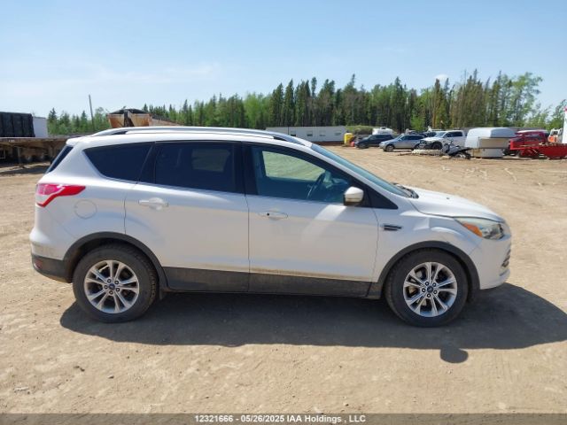 1FMCU9J94FUC47537 Ford Escape Titanium