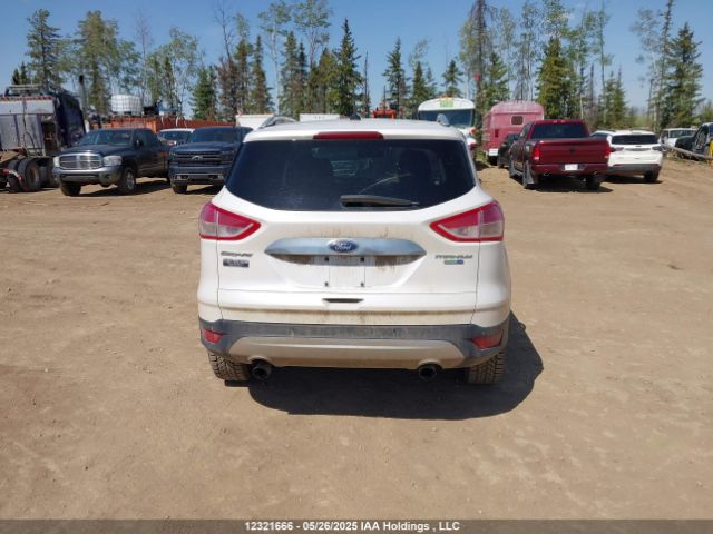 1FMCU9J94FUC47537 Ford Escape Titanium