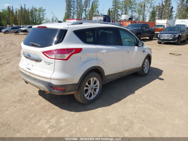 1FMCU9J94FUC47537 Ford Escape Titanium