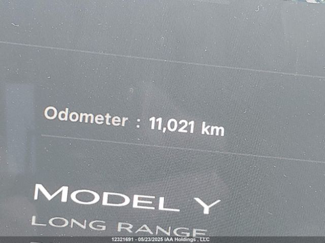 7SAYGAEE8SF235858 Tesla Model Y