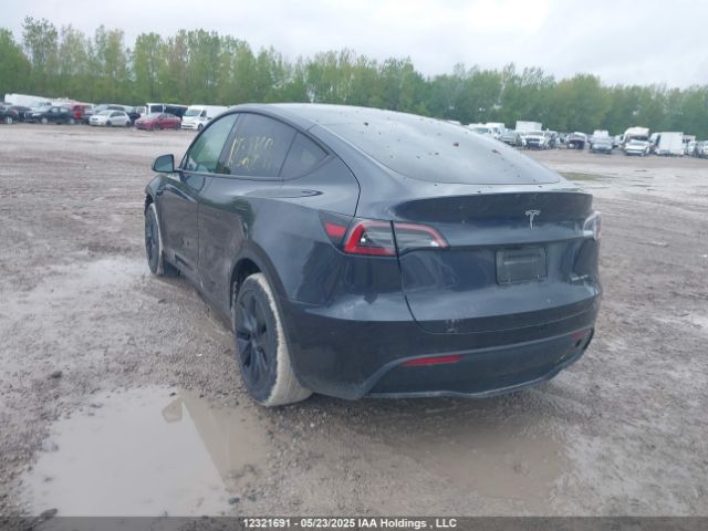 7SAYGAEE8SF235858 Tesla Model Y