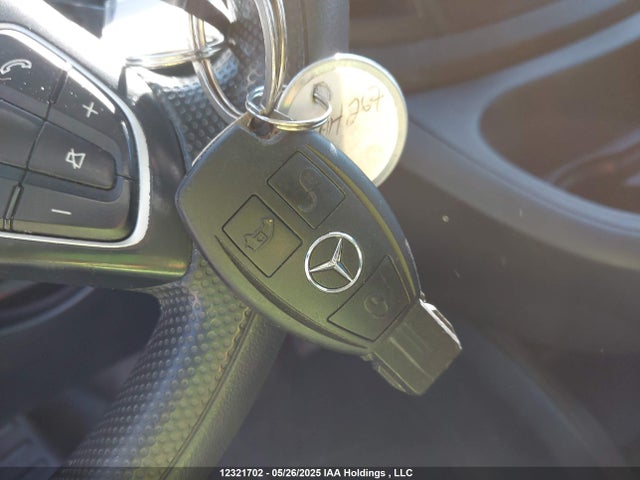 2017 Mercedes-benz Metris მანქანა იყიდება აუქციონზე, vin: WD3BG2EA0H3281271, აუქციონის ნომერი: 12321702