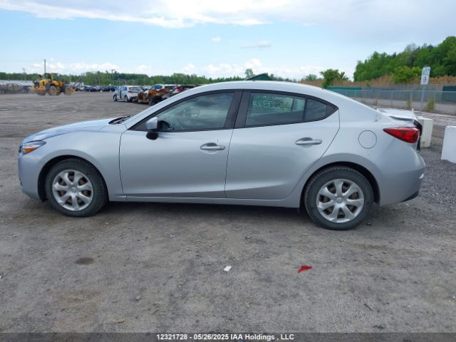 3MZBN1U74JM227324 Mazda MAZDA3