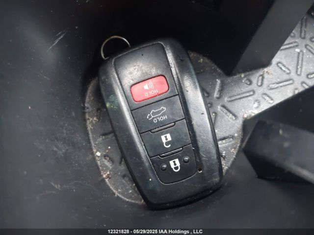 2T3R1RFV3MC212812 Toyota Rav4 Xle