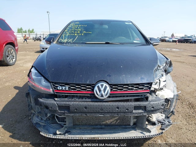 3VW4T7AU9GM054081 Volkswagen 2016