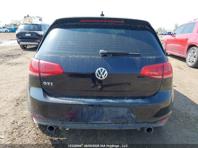 3VW4T7AU9GM054081 Volkswagen 2016