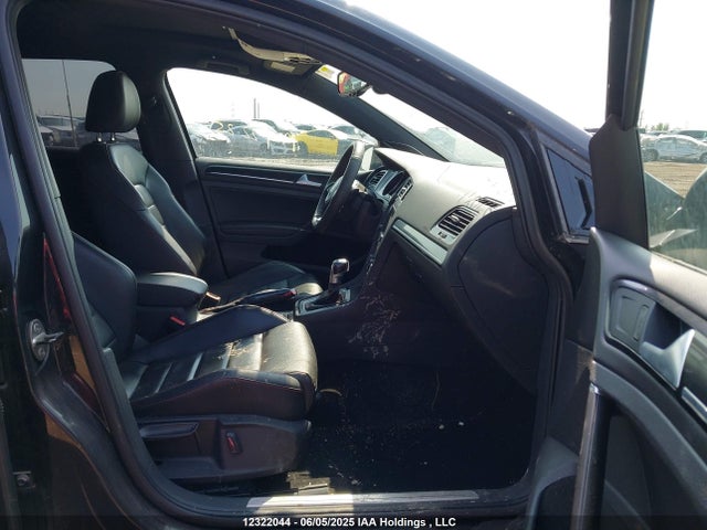3VW4T7AU9GM054081 Volkswagen 2016