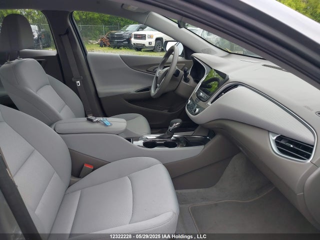 1G1ZD5ST6SF126596 Chevrolet lfv