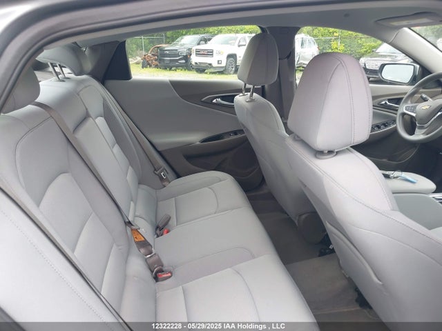 1G1ZD5ST6SF126596 Chevrolet lfv
