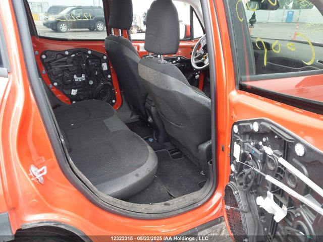 ZACCJBBH3JPG75877 Jeep 2018