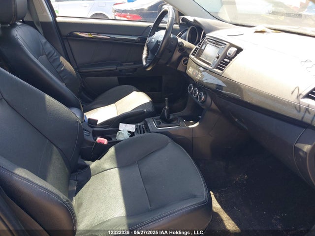 JA32X2HU2FU600428 Mitsubishi Lancer Sportback Es