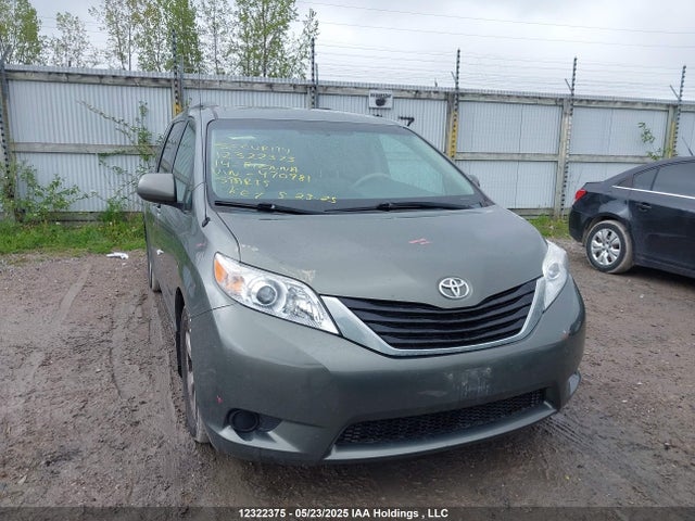 Toyota SIENNA LE 2014 5TDKK3DC2ES470981 Image 12