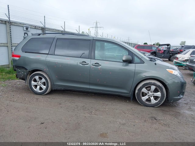 Toyota SIENNA LE 2014 5TDKK3DC2ES470981 Image 13