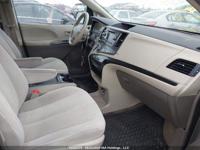 Toyota SIENNA LE 2014 5TDKK3DC2ES470981 Image 5